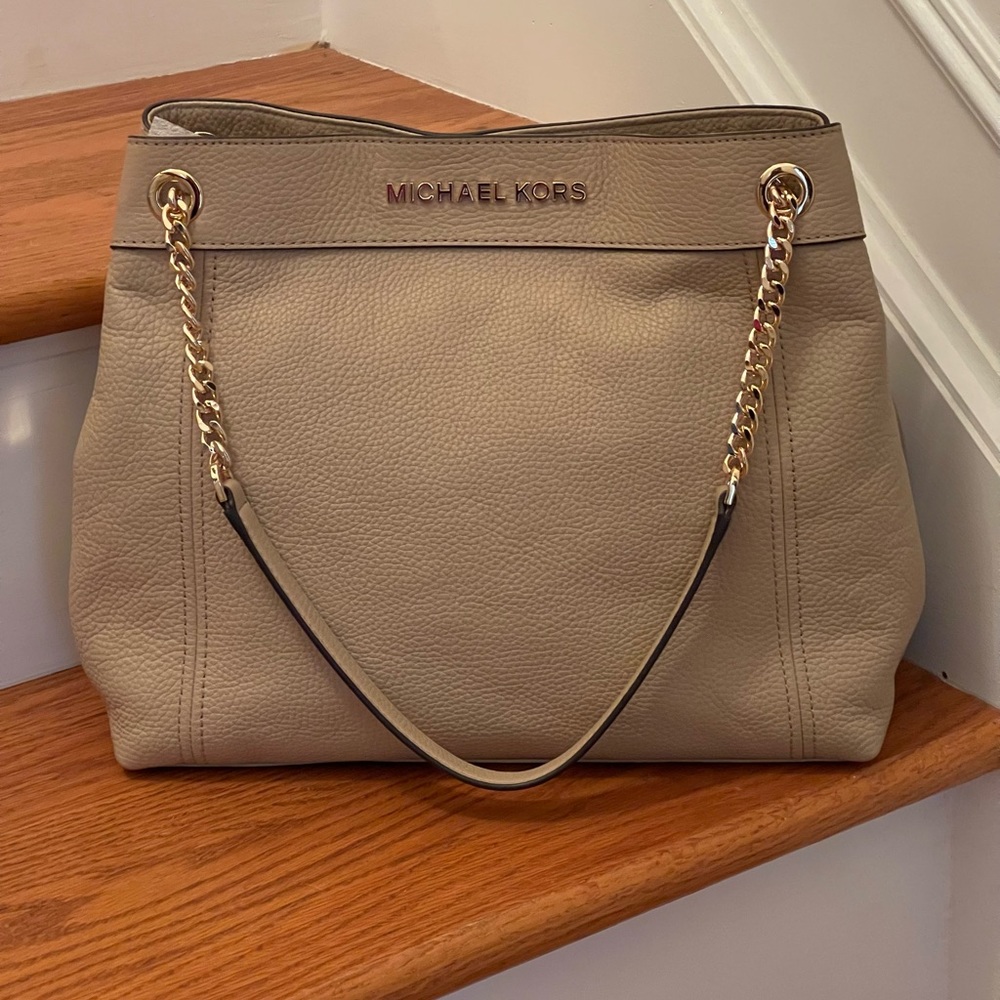 MICHAEL KORS JET SET SHOULDER BAG - COLOR BISQUE